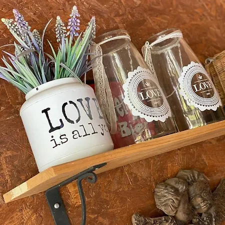 Haziko-szallashely Casa de Férias *